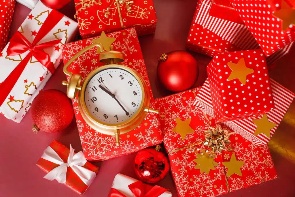 Gifts with clock.
